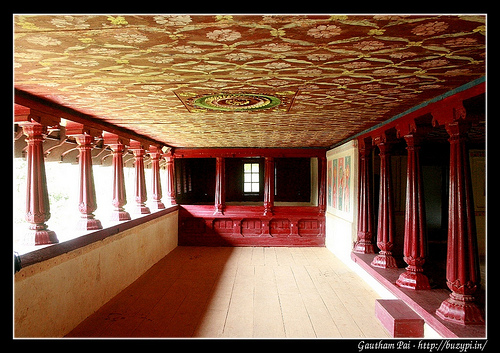 Nalknad palace
